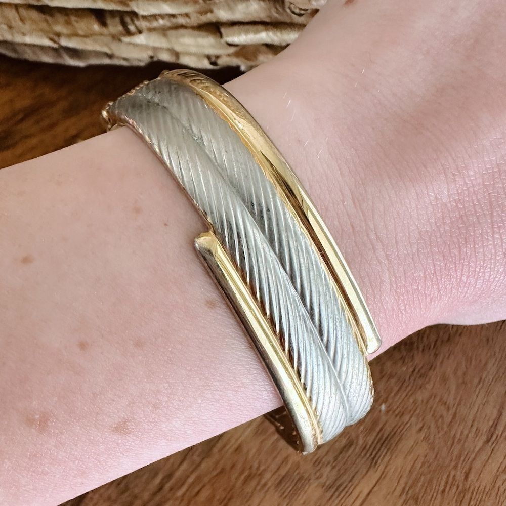 Vintage Gold and Silver Tone Bracelet - Picture 2 of 8